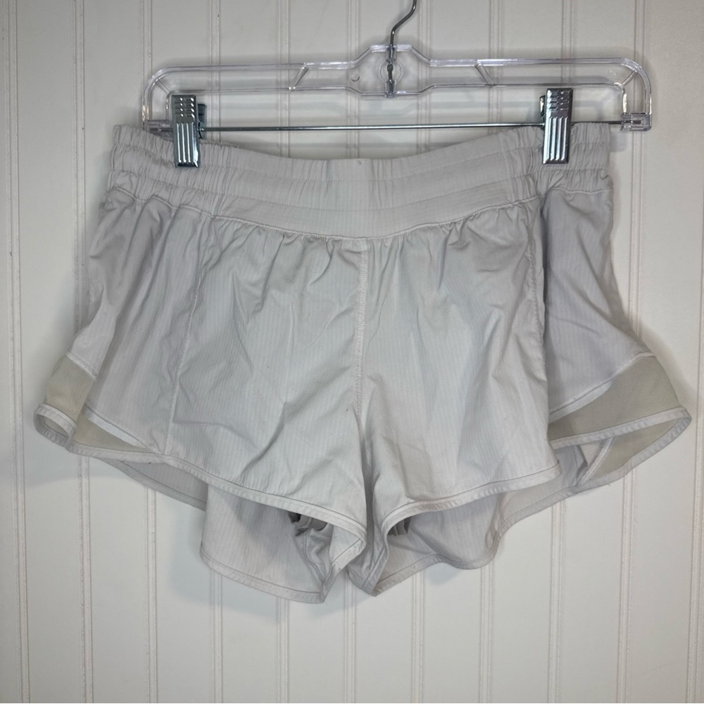 Lululemon Hotty Hot Shorts Size 10 white